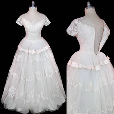 Victorian White Wedding Dresses V Neck Short Sleeves A Line Bridal Ball Gowns
