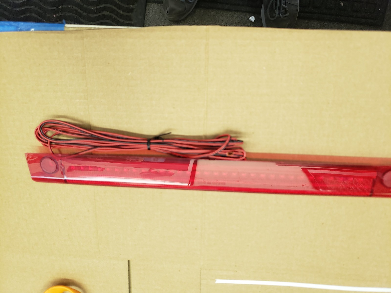 NEW/OLD OEM Stock 2005-6 Ford GT Red Rear Chisel Brake Light 4G7Z-13A613-AA