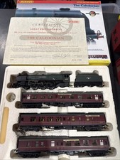 Hornby R2112 ‘The Caledonian’ Train Pack - Coronation Loco & 3 x BR Mk1 Coaches