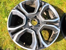 jeep Avenger Summit 18" alloy wheel