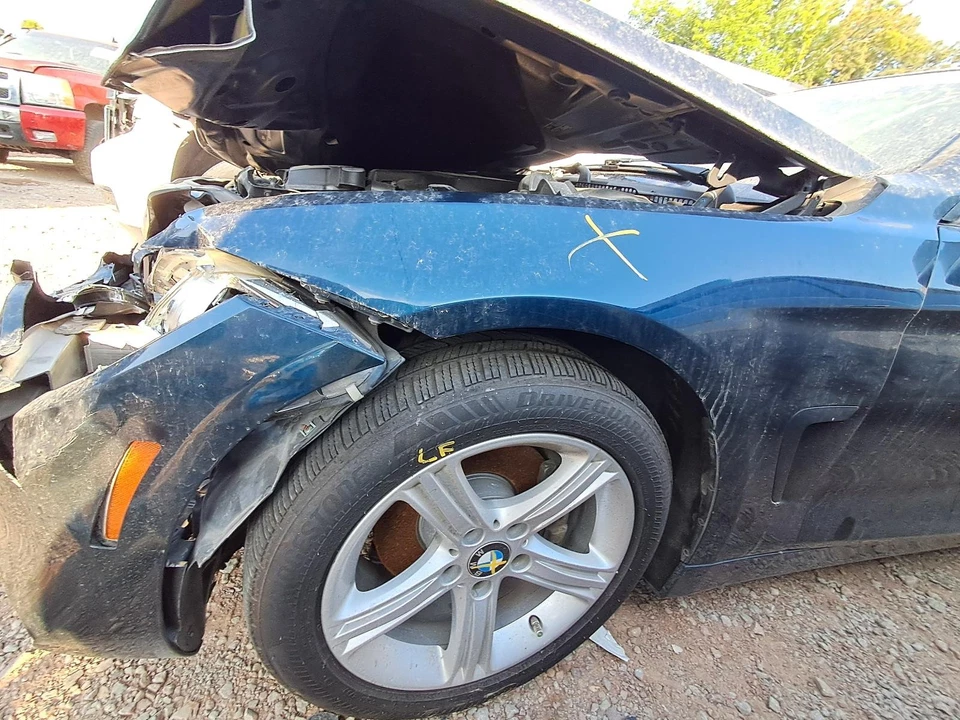 Conjunto de luz trasera derecha usada se adapta a: BMW 428I 2015 cuarto panel montado derecho G Foto 4 de 4