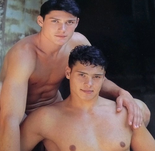Calendario Bel Ami, "Juntos" 1998 -- INTERÉS GAY -- M0056 - Imagen 8 de 9