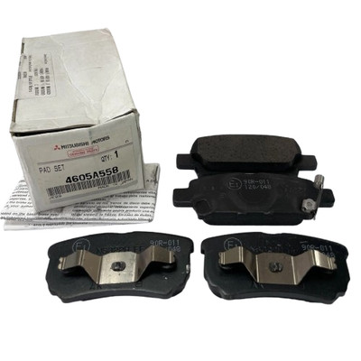 Mitsubishi OEM Outlander PHEV Delica D5 Lancer Rear Brake Pad Set 4605A558