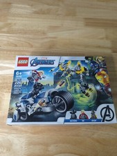 LEGO Super Heroes: Avengers Speeder Bike Attack (76142)