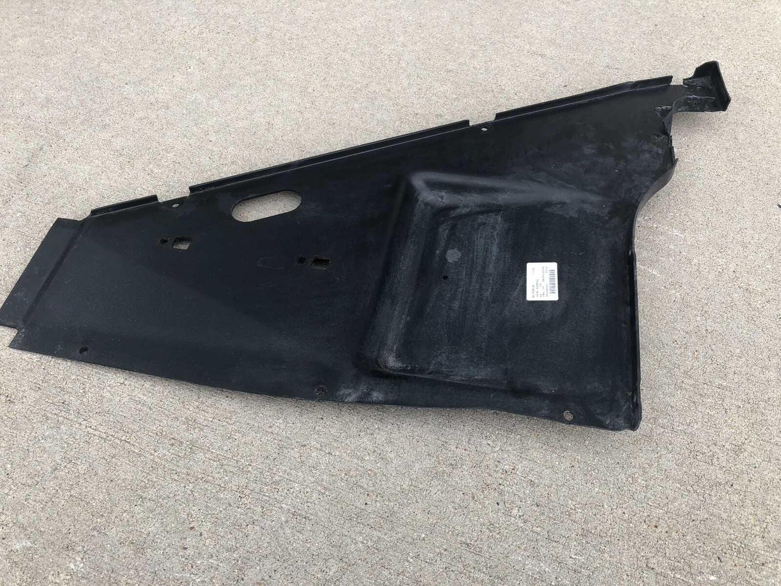 LAMBORGHINI MURCIELAGO REAR LEFT BOTTOM COVER OEM 410825215A
