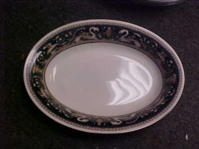 Wedgwood Florentine Dark Blue W1956 10 7/8'' Large Oval Vegetable Bowl