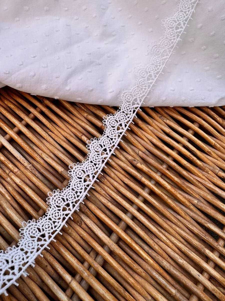 Venice Lace Trim, White Crochet Ribbon with Scalloped Edge 1