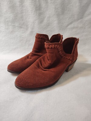 Vince Camuto Women's Palmina Perf Suede Ankle Bootie Sz 8 Cayenne Verona Rust