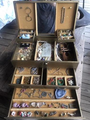 Retro Gold Vintage Jewelry Case Full Costume Jewelry 3 Drawers Lid Key Lock Work