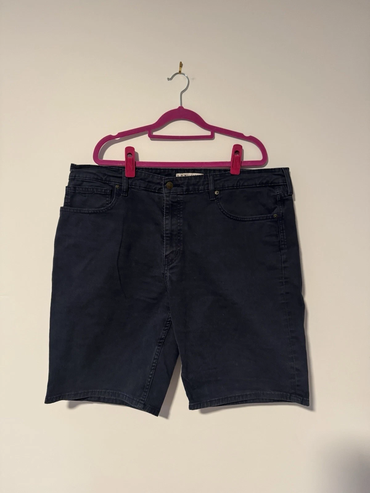 R.M. Williams men’s navy cotton size 40 chino dress shorts