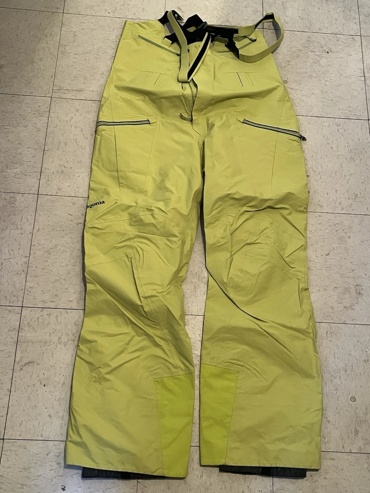 Patagonia Gore Tex Descensionist Pants - Men’s Large