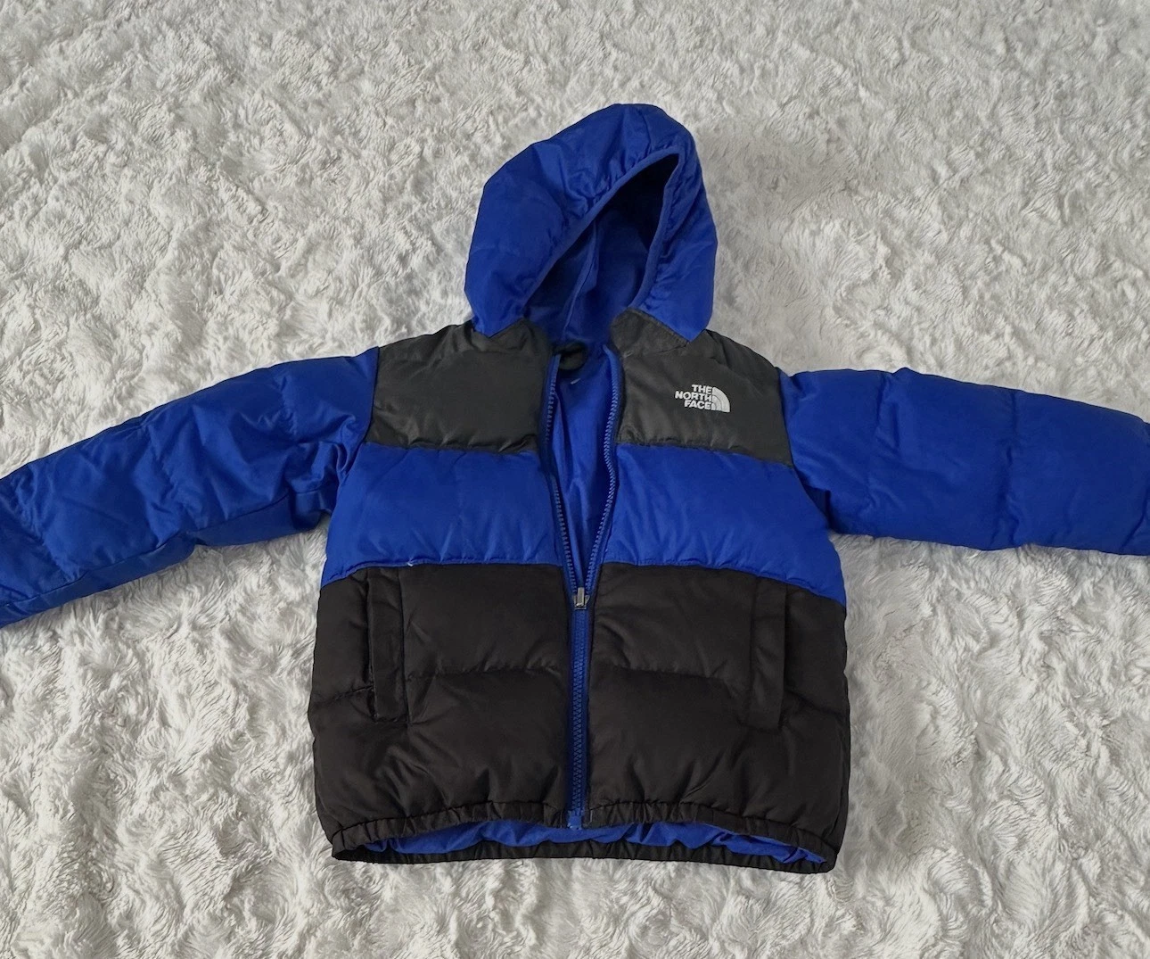 The North Face Boys 550 Puffer Jacket Blue & Black Hooded Full Zip Down
Opens in a new window or tab