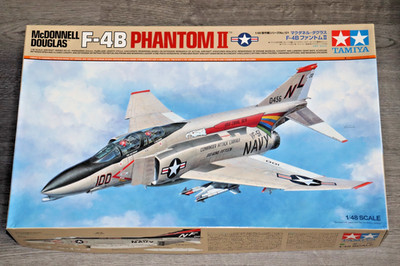 TAMIYA 61121 MDD F-4B PHANTOM II 1:48