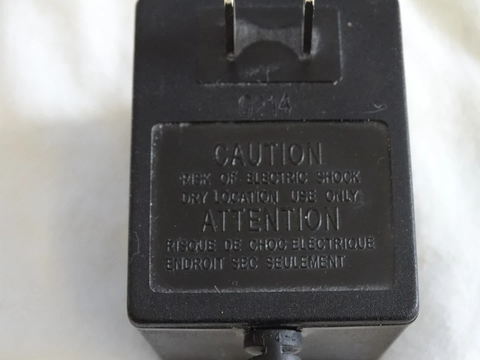 E-mu Systems Proteus FX - Power supply - Image 2 of 4