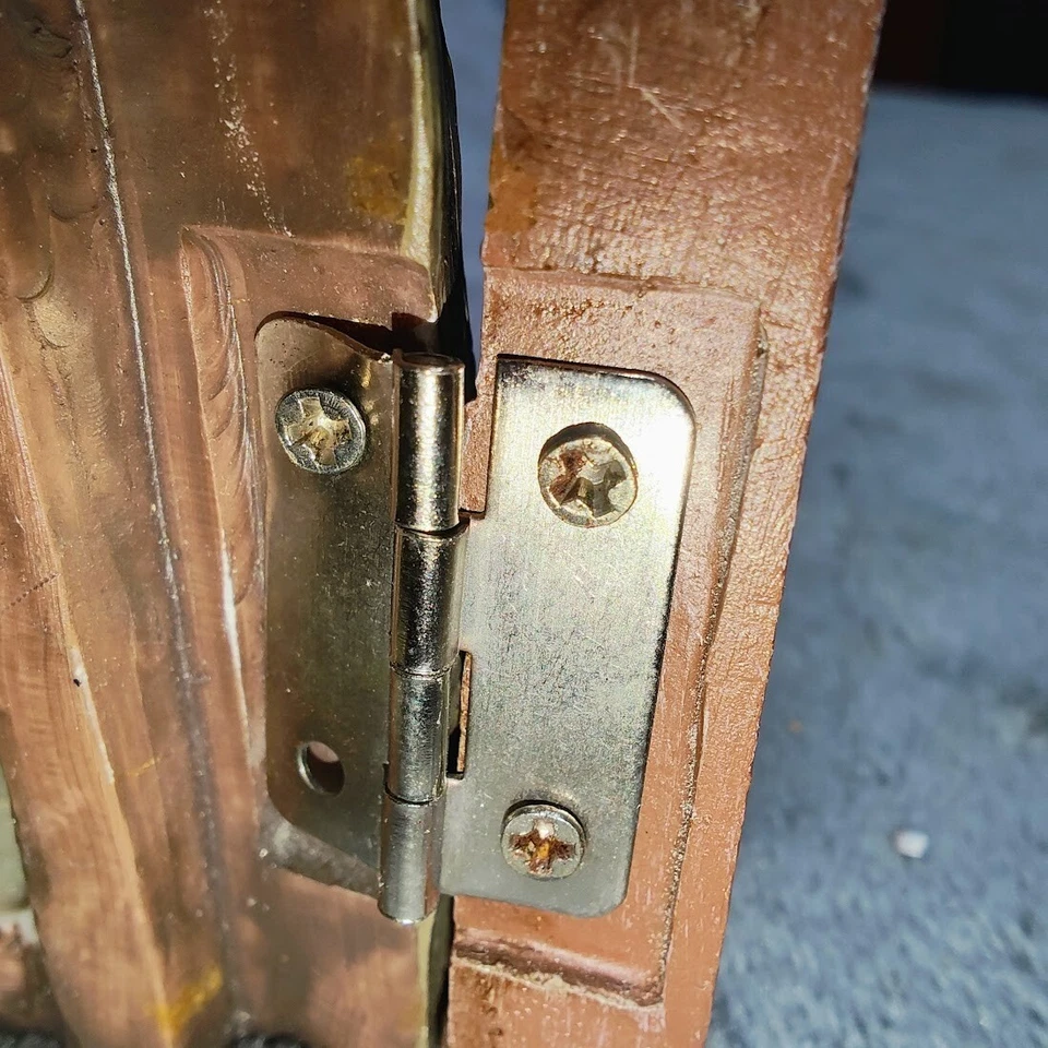 Fairy & Leprechaun Home of Stones WORKING DOOR. MADE OF RESIN 9″ X 8.25″ X 8.5″ - Image 3 of 4