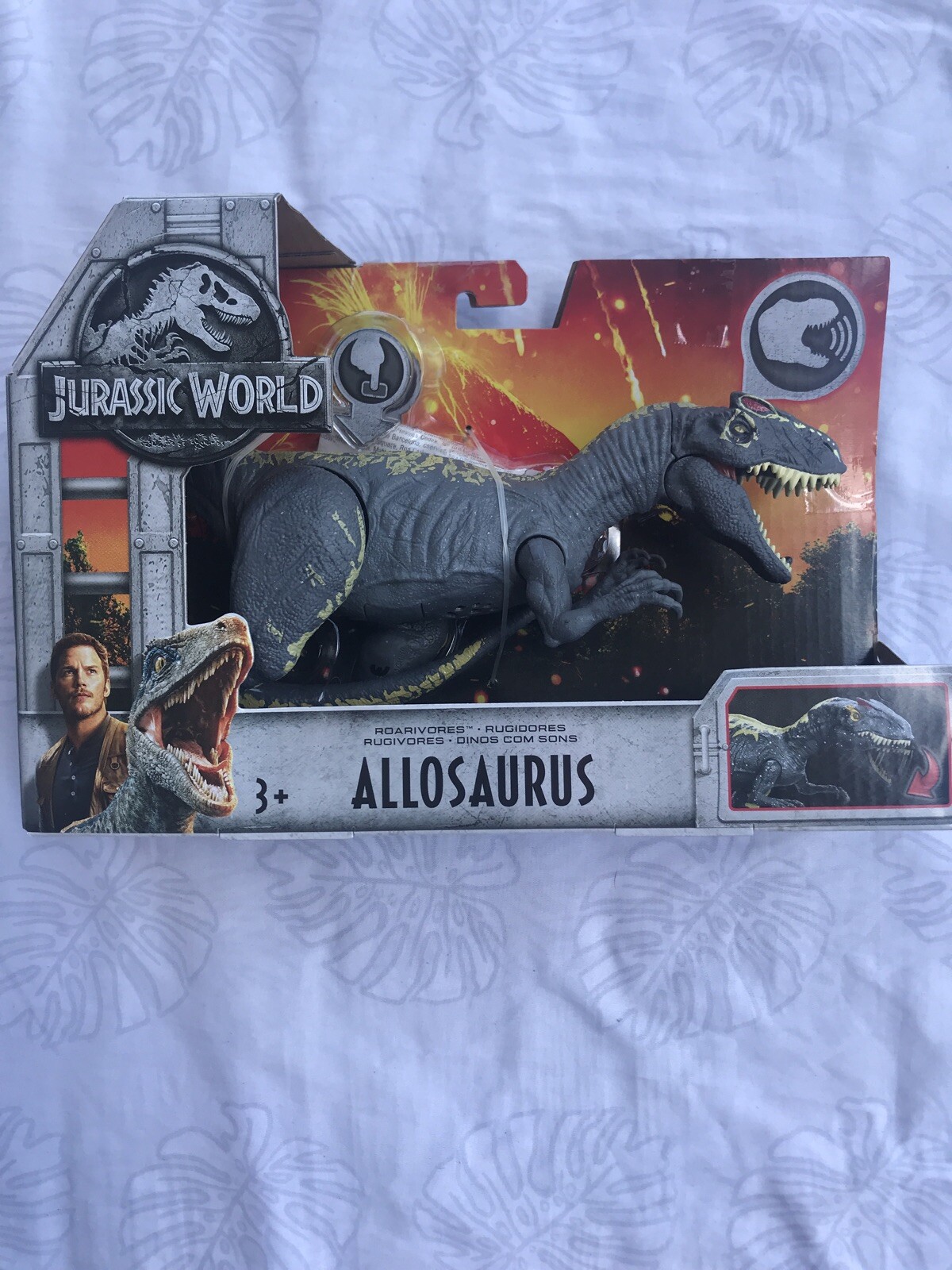jurassic world fmm30 roarivores allosaurus