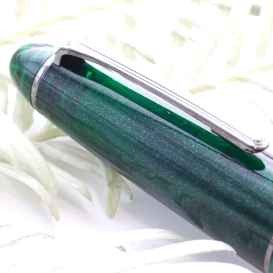 Pluma Estilográfica Sailor Profit Realo Madera Noruega 18K Verde Esmeralda Plata EF Foto 4 de 4