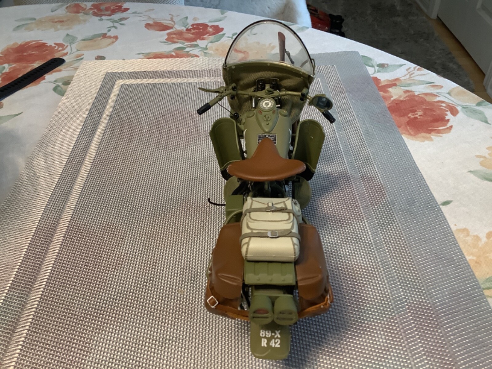 Picture 4 of 8