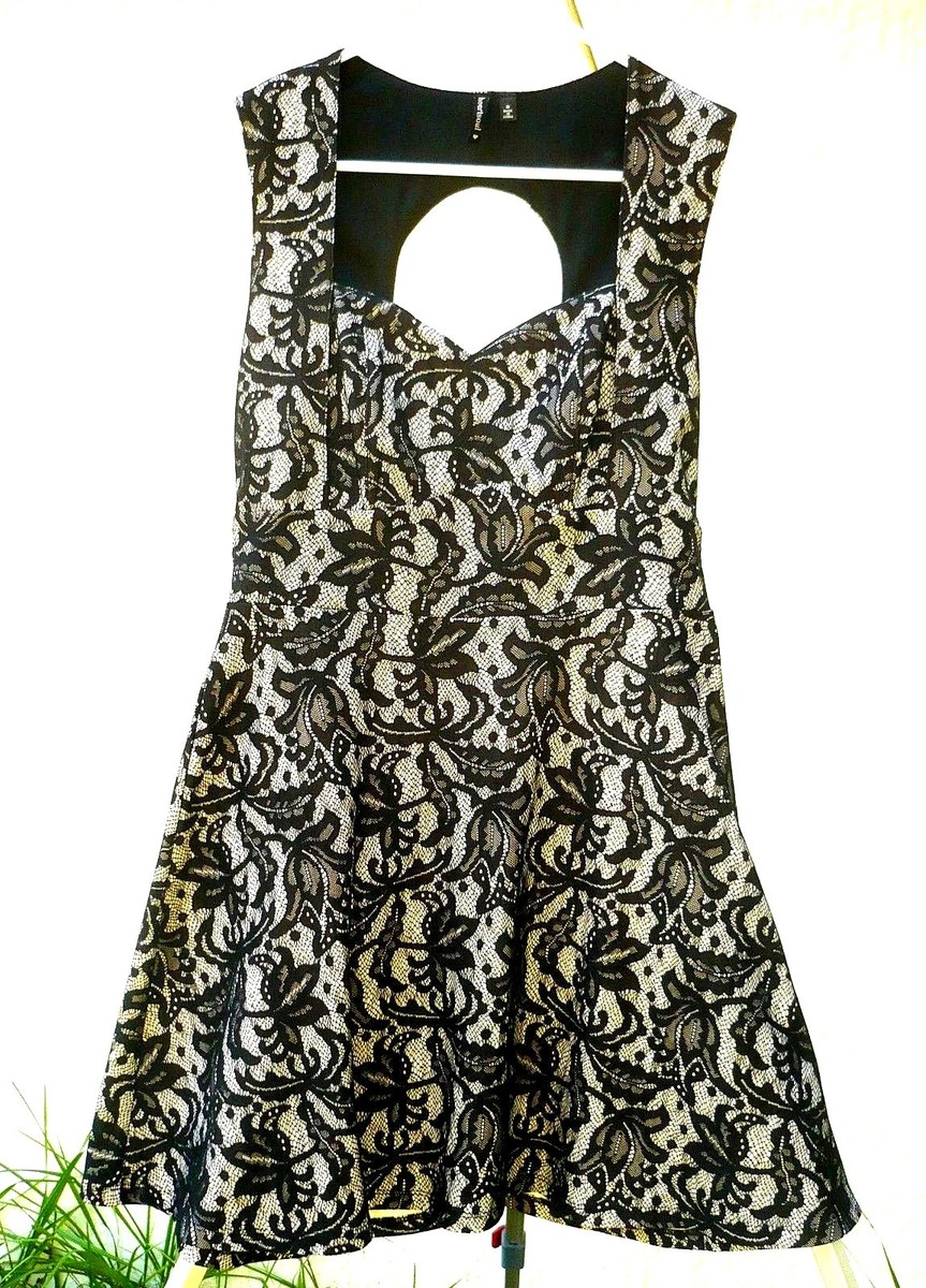 country road black lace dress Black Lace Long Sleeve Midi Dress main image 0