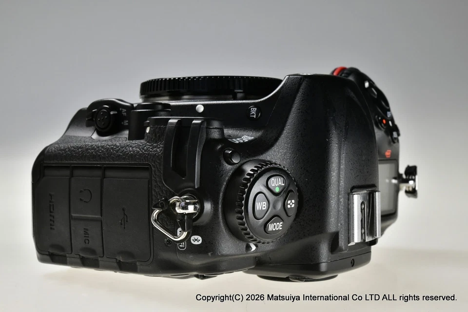 Nikon D500 20.9MP DSLR-Kamera Body vollständig getestet aus Japan - Bild 4 von 4