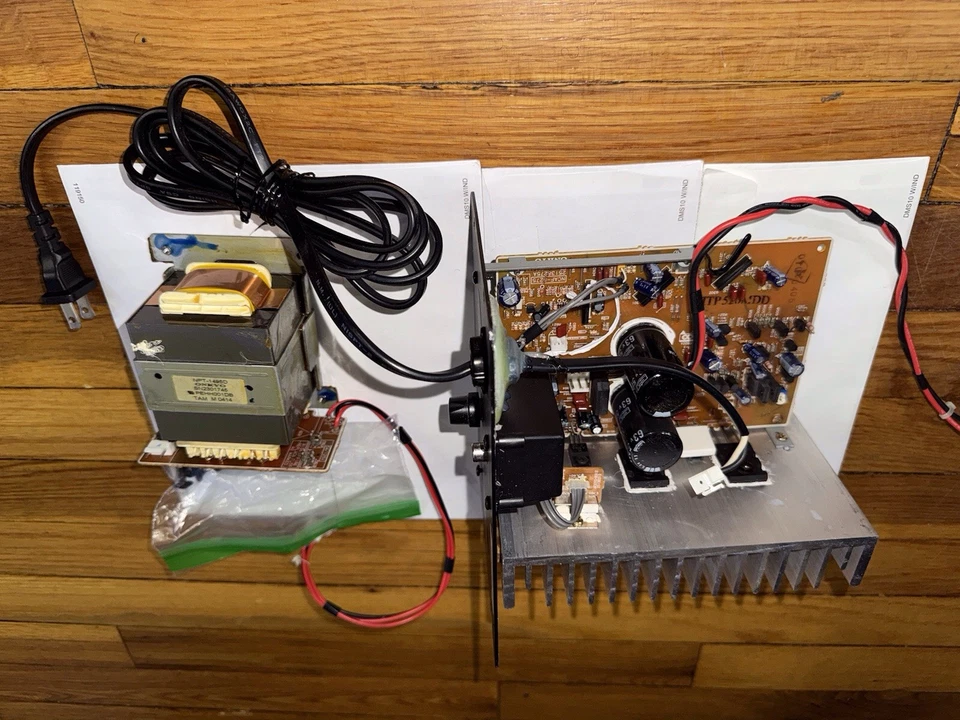 Placa de circuito y transformador subwoofer Onkyo SKW-520. Foto 4 de 4