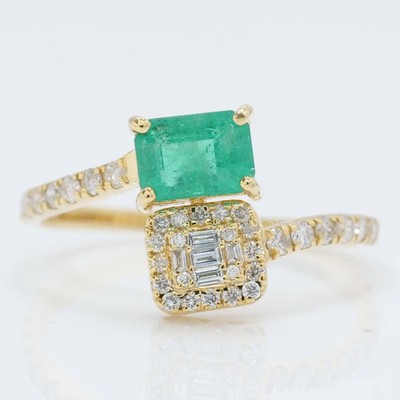 0.56 ct Natural Emerald Bypass Band Ring 14K Gold with Natural Diamonds Cluster