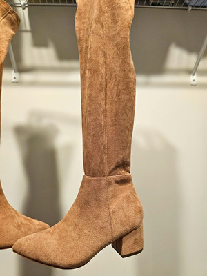 Women's Chase And Chole Beige Suede Over-the-Knee  Heel Zip Boots US 6.5