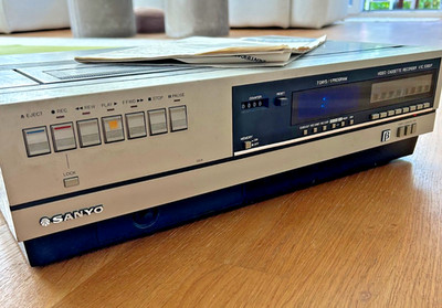 SANYO Farb-Videokassetten Recorder VTC 5300P (Format: BETAMAX-Kassette)