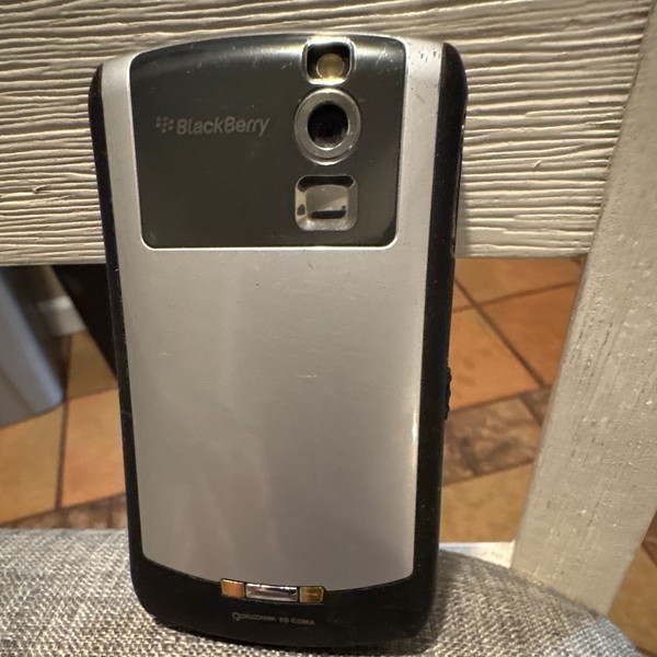 BlackBerry Curve 8330 Verizon CDMA 3G QWERTY 16GB 3.2MP Plata/Negro no probado 5