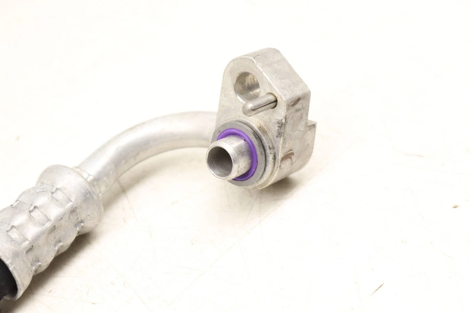 2017-2021 BMW 230I XDRIVE 2,0 л - шланг переменного тока / линия (высокое давление) 9337130 - Изображение 2 из 4