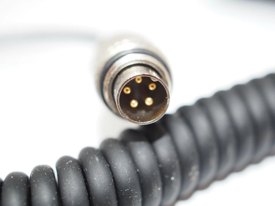 Manfrotto U5456 Motor Drive Cord for Leica - Image 2 of 3