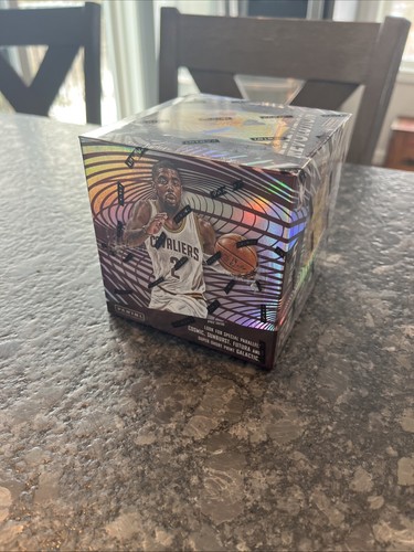 2015-16 panini revolution hobby box basketball. Possible Numbered Jokic Rookies! - Picture 2 of 4