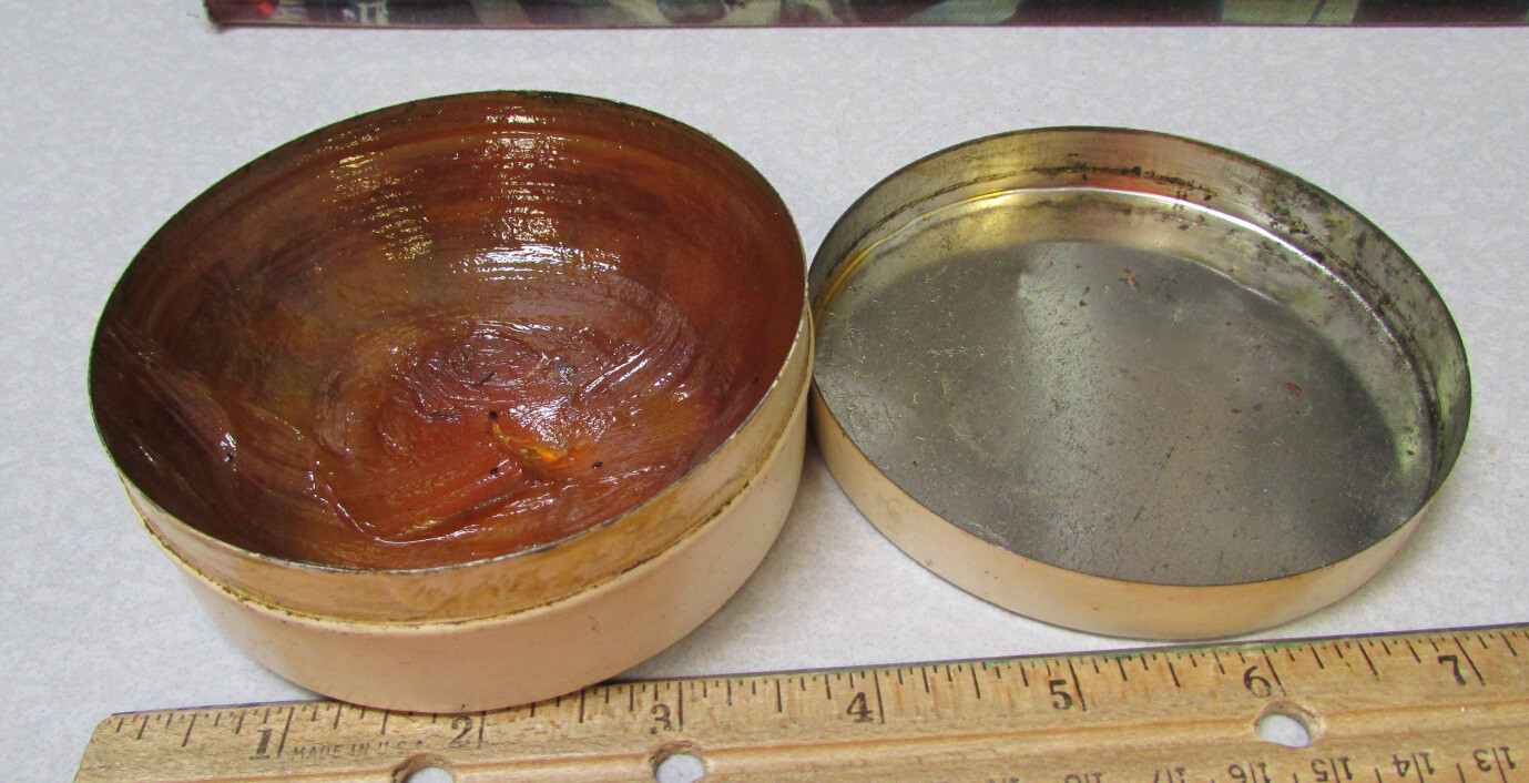Mink Oil Bear Grease Leather Dressing - 3.5 Oz Tin, Waterproof Conditioner For Boots, Jackets, Shoes & Leather Goods Bear Grease Leather Dressing - 3.5 Ounces Bottle Mink Oil Bear Grease Leather Dressing - 3.5 Oz Tin, Waterproof Conditioner For Boots, Jackets, Shoes & Leather Goods Bear Grease Leather Dressing - 3.5 Ounces Bottle