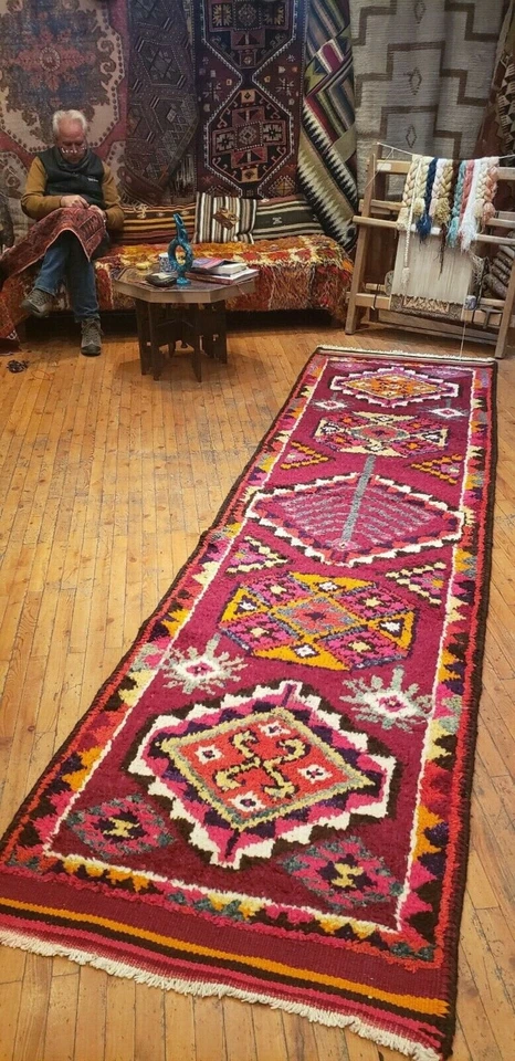Vintage 1990-1995s Natural Dye Wool Pile Kurdish Herki Runner Rug 3'2'' x 12'5'' - Image 4 of 4