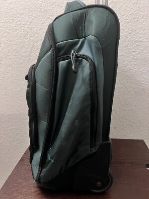REI Rolling Green Luggage wheeled Luggage Carry On 17