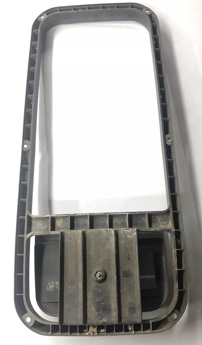 Used Paccar M14628 Bezel; From M014649 Assembly. Does Not Include 