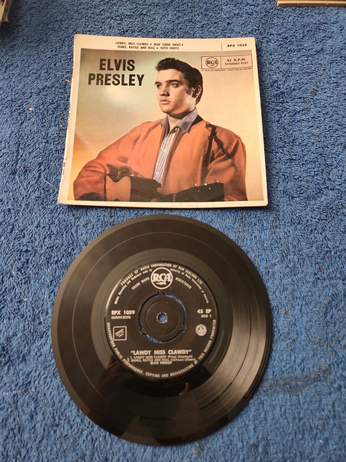 Elvis Presley -- Lawdy, Miss Clawdy -- New Zealand EP