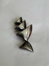 Trofe Australia Fashion Lapel Pin Unique Silver Color Metal