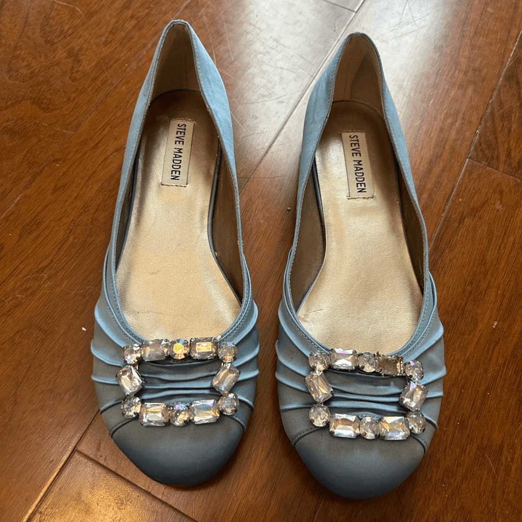 Steve Madden women's Blasted blue jeweled buckle flat shoe size 9M
