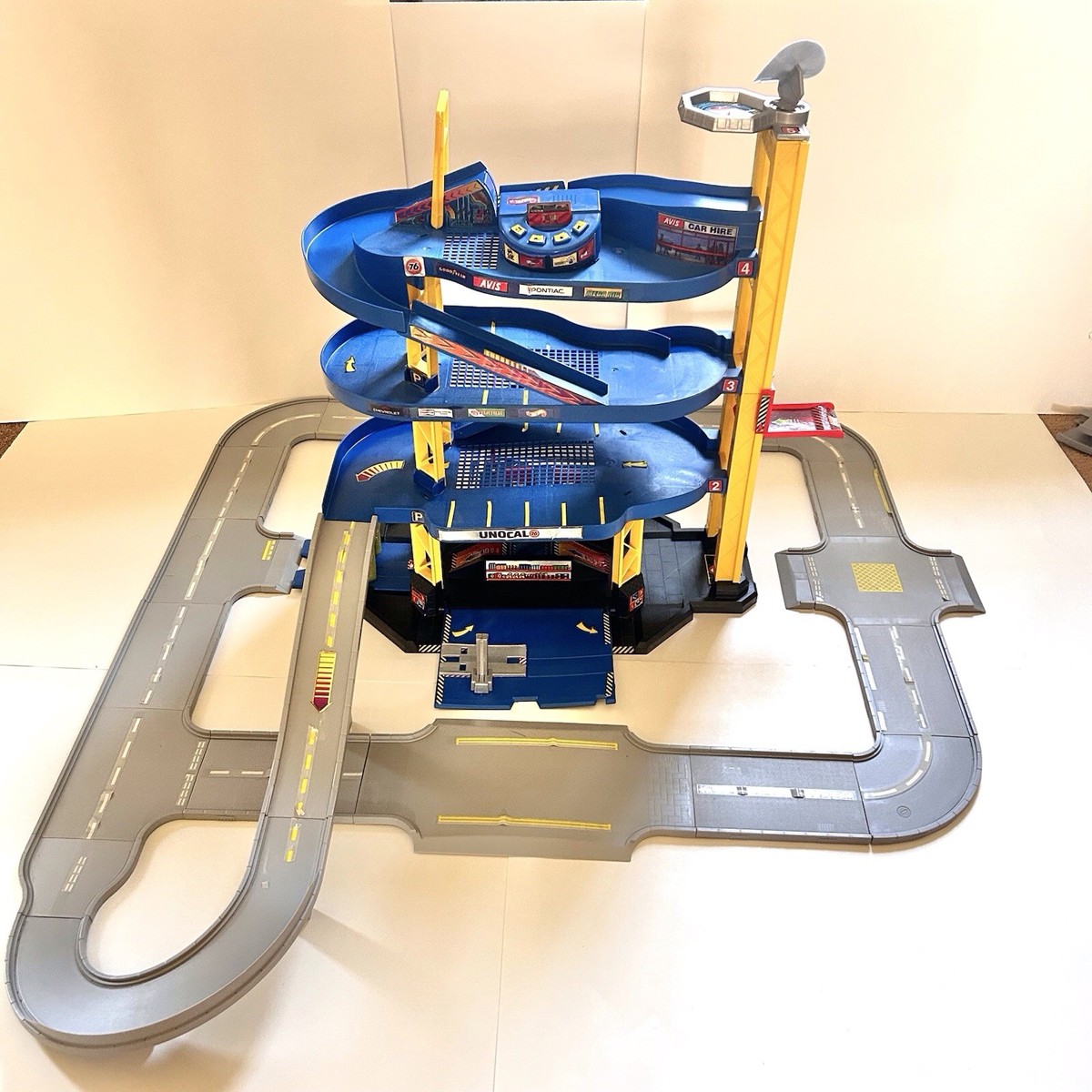 Hot Wheels Mattel 1996 Super Electronic Garage #15466-2109