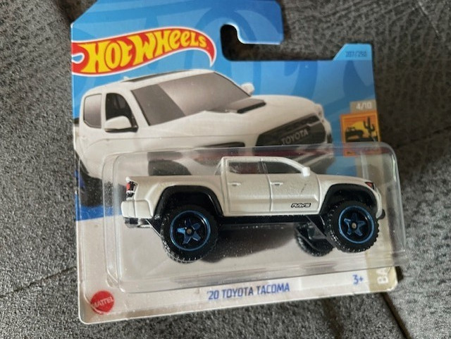 6 x HOT WHEELS TOYOTA JOB LOT ALL SEALED MINT ON CARD JOB LOT BARGAIN