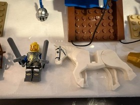 LEGO Castle: King's Castle (70404). 99% complete. Good Condition.