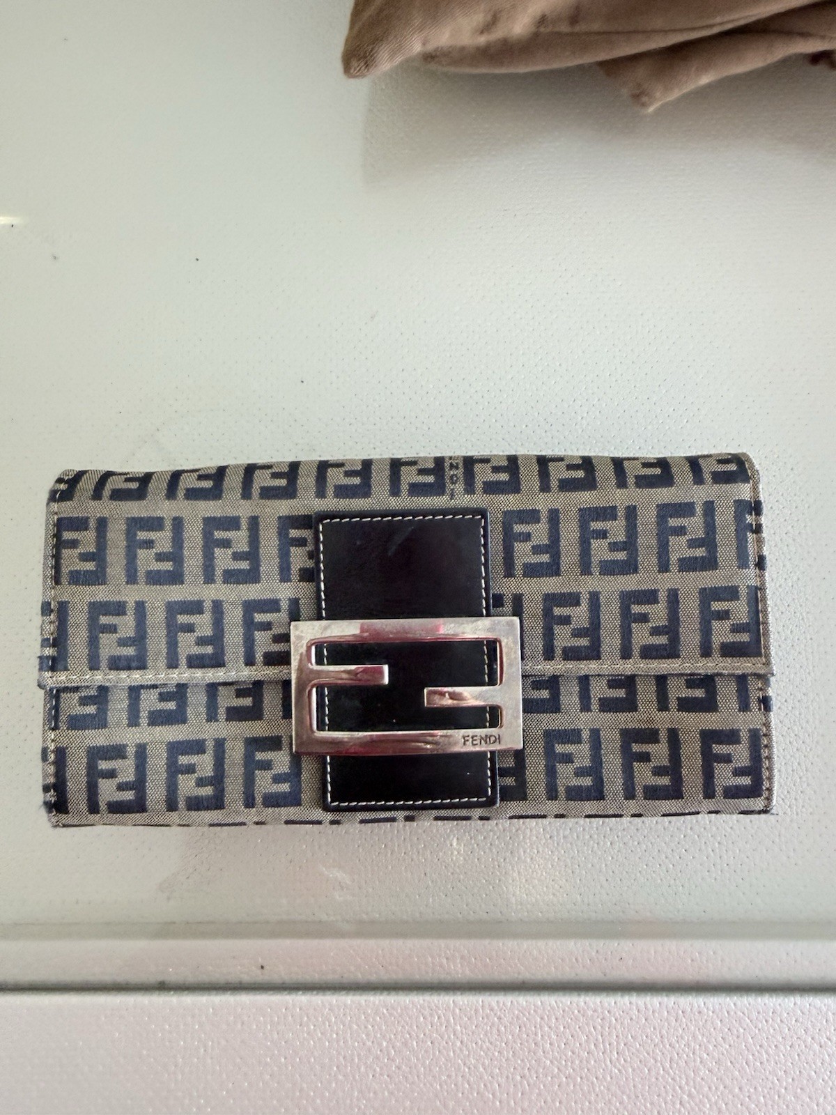 Fendi Black Gray Women's Wallet Folding Logo Buckle Credit Card Stitching