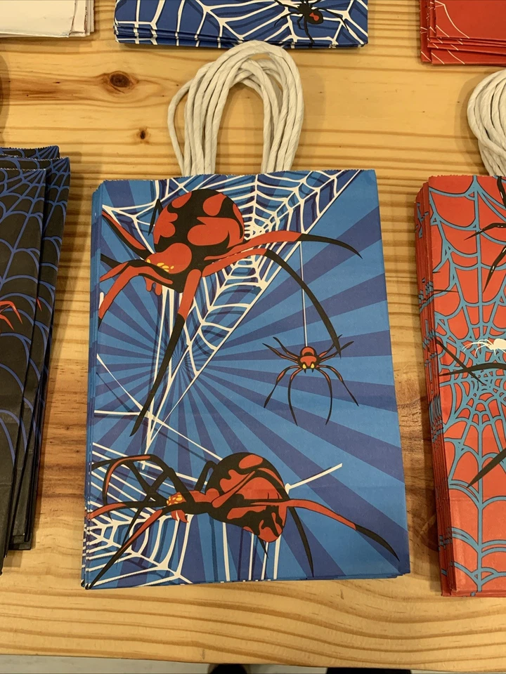 Bolsas pequeñas 36 piezas de adornos de superhéroes para fiestas de cumpleaños de araña Foto 2 de 4