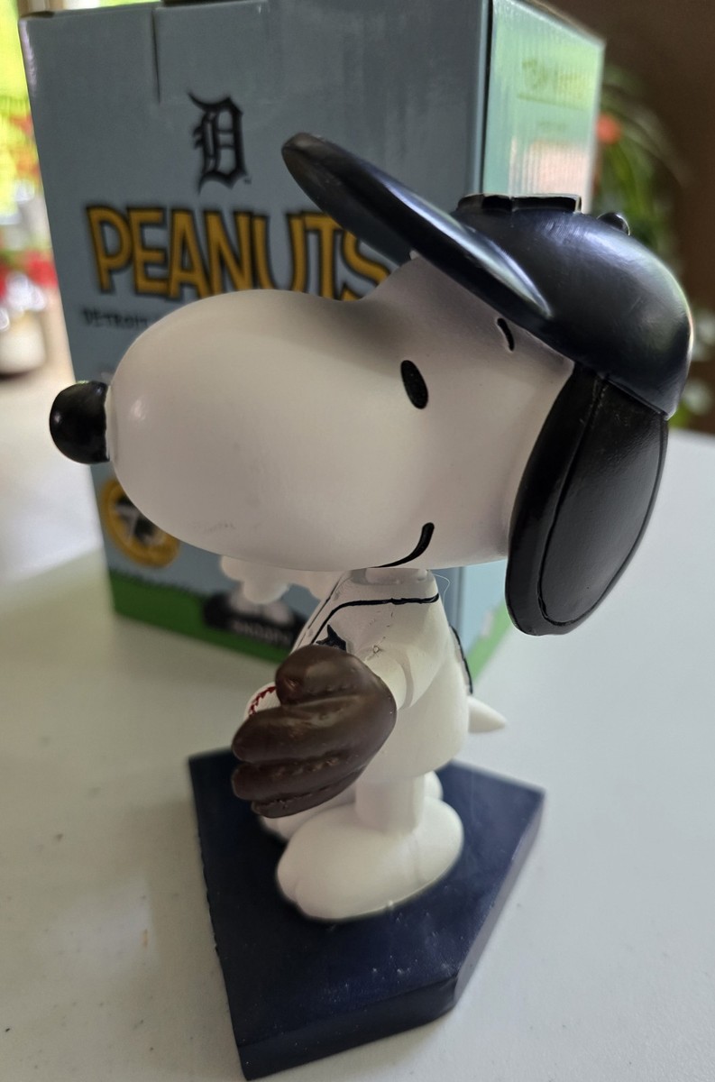 PEANUTS デトロイト・タイガース スヌーピー ボブルヘッド Snoopy