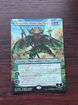1x FOIL SHOWCASE NISSA, WHO SHAKES THE WORLD - Commander MTG Magic the Gathering