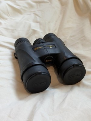 Nikon 7576 Monarch 5 8x42 Binocular (Black)