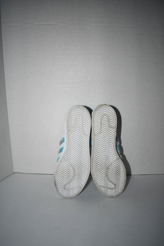Adidas Originals Superstar Fuzzy Blanco/Verde/Azul GZ2798 Talla: 6.5 Excelente Estado - Imagen 5 de 5