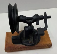 Vintage Cast Iron Bobbin Winder Industrial Sewing Machine Wooden Base Decorative