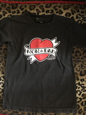 cartel ink tattoo heart mom & dad black boys t-shirt S